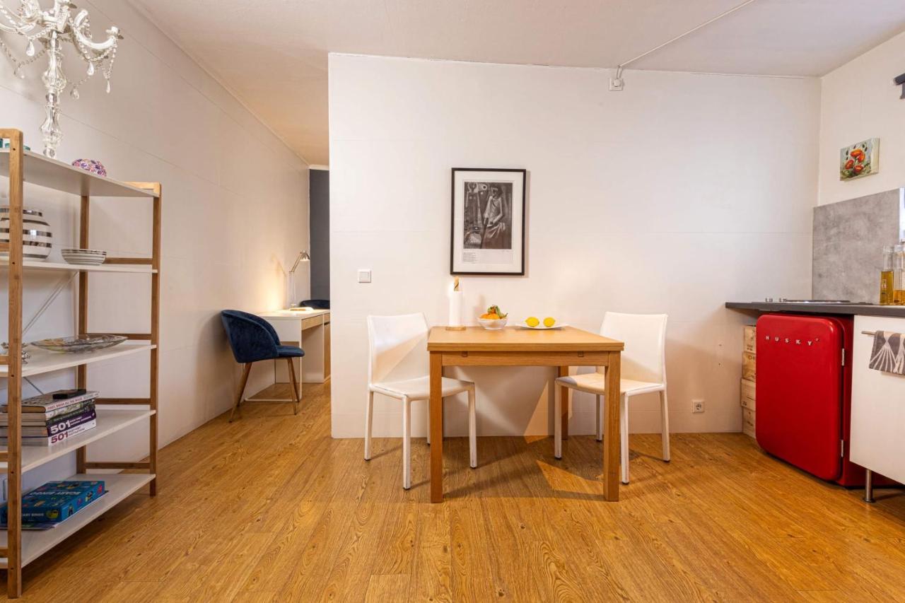 Ferienwohnung Downtown Sanctuary With Private Entrance Reykjavík Exterior foto